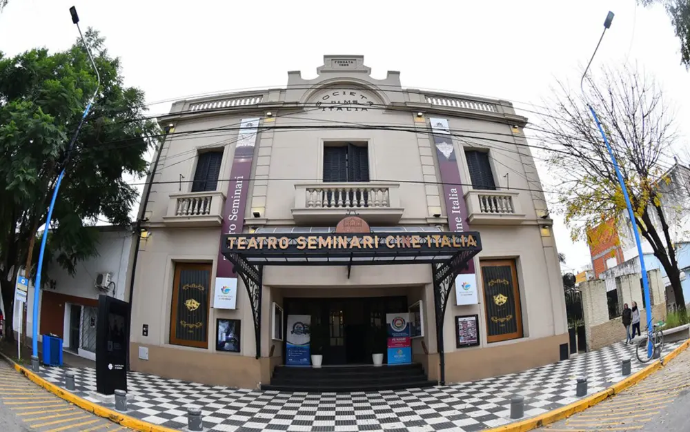 Qué artistas y espectáculos se presentarán en abril en el teatro Seminari