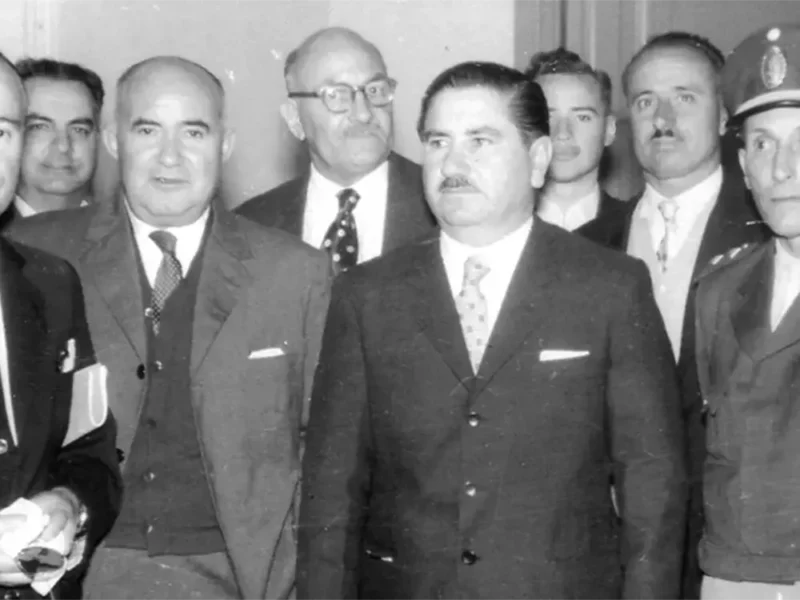 Antonio Lambertuchi junto a su equipo de gobierno