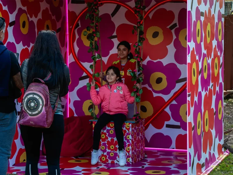 Cabina de fotos, una de las atracciones de la muestra