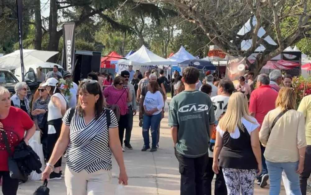 fiesta de la flor vecinos escobar Visitantes de la fiesta de la flor