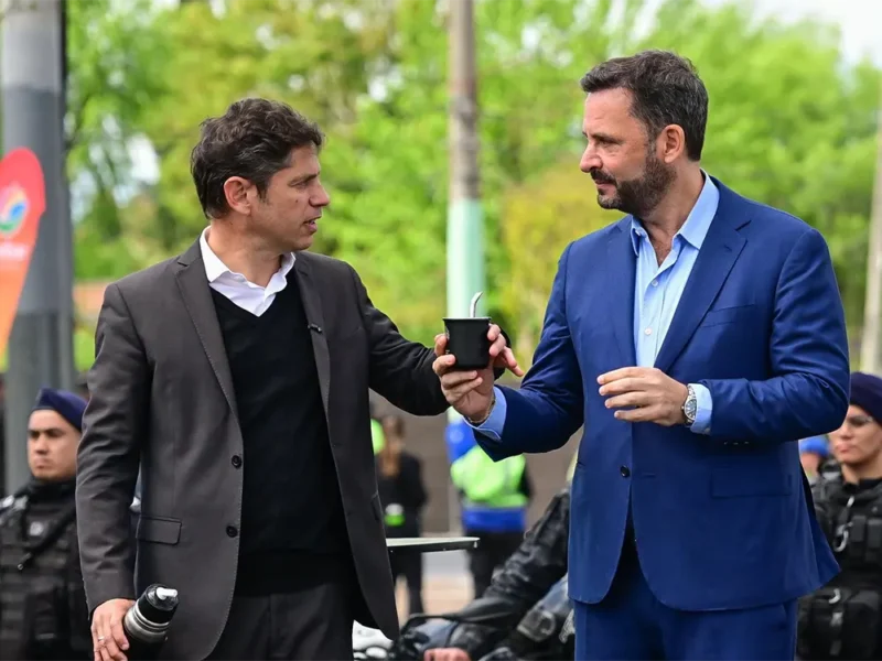 Kicillof y Sujarchuk comparten un mate
