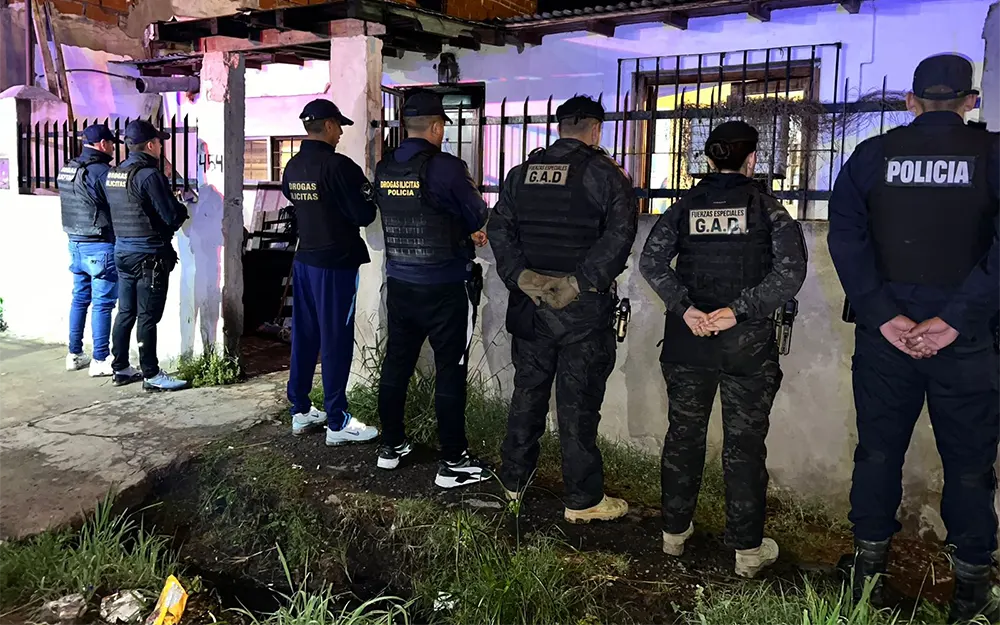 Desbaratan a una banda de narcomenudeo en el barrio La Chechela