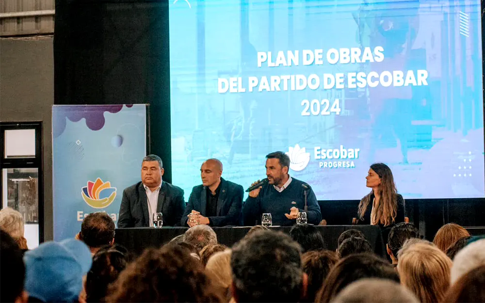 Sujarchuk anunció que el polideportivo de Escobar tendrá un microestadio