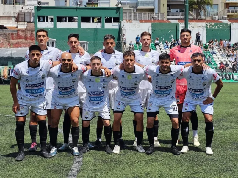 Los 11 titulares de Armenio ante Excursionistas
