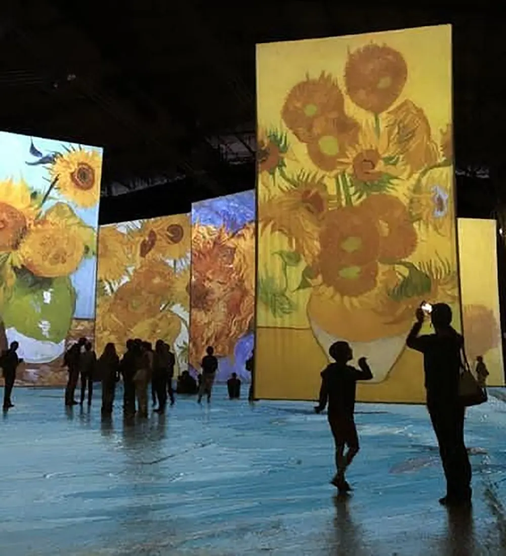 Los girasoles, una obra icónica de van gogh, en la muestra inmersiva