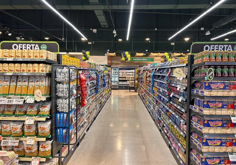 interior del nuevo local de Jumbo en Villa Nueva