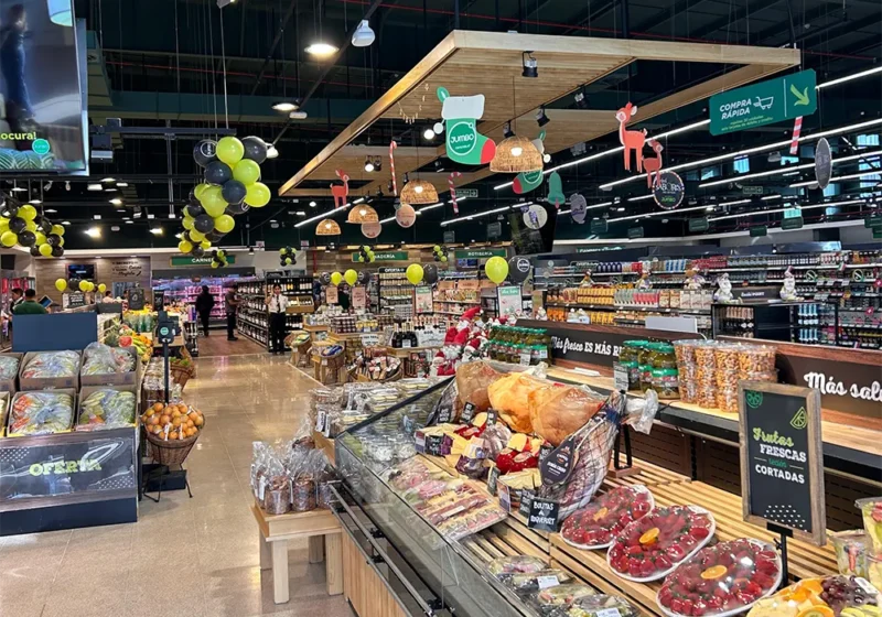 interior del nuevo local de Jumbo en Villa Nueva
