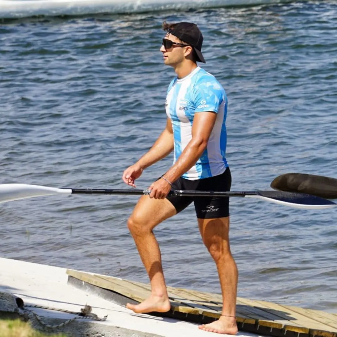 Manuel Orero saliendo del agua