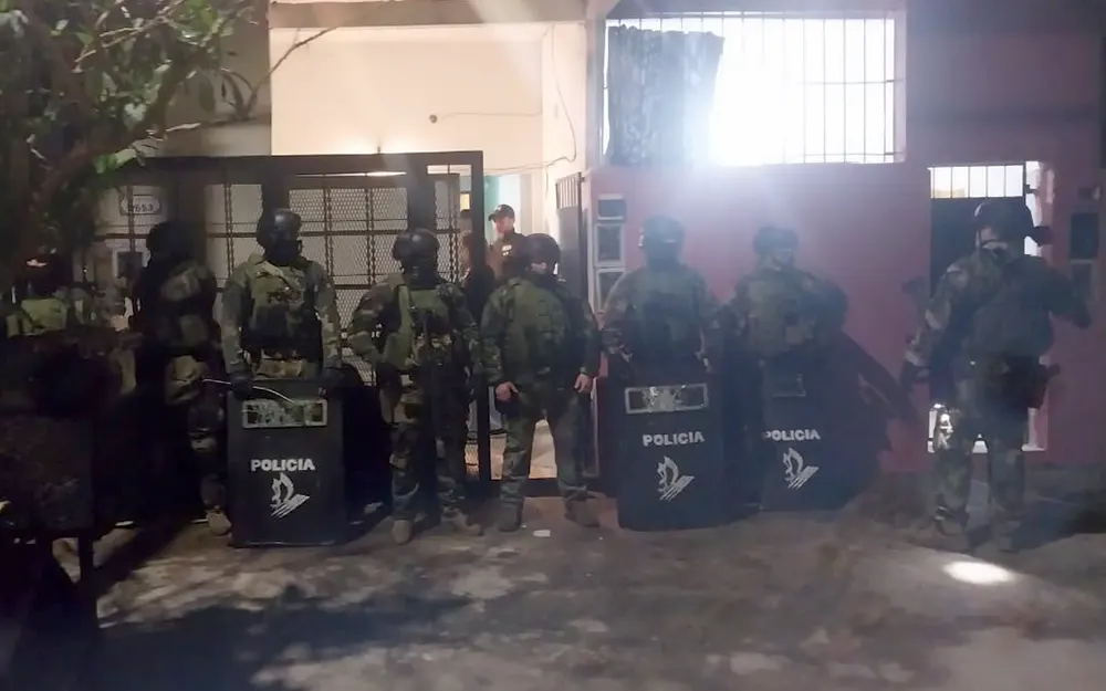 Violenta entradera en Garín: detienen a una mujer policía y a un hombre