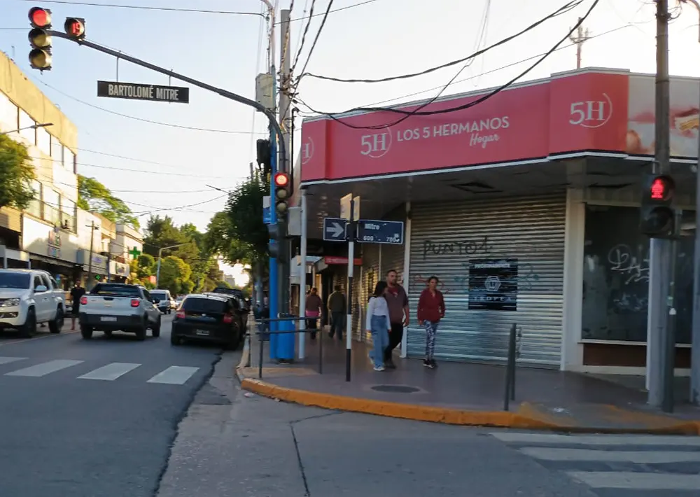 esquina de tapia y mitre