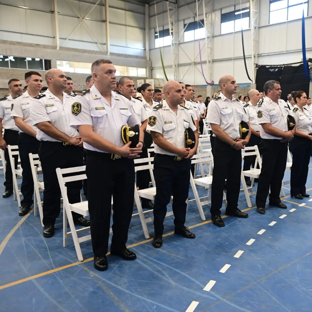 Oficiales de la policía bonaerense