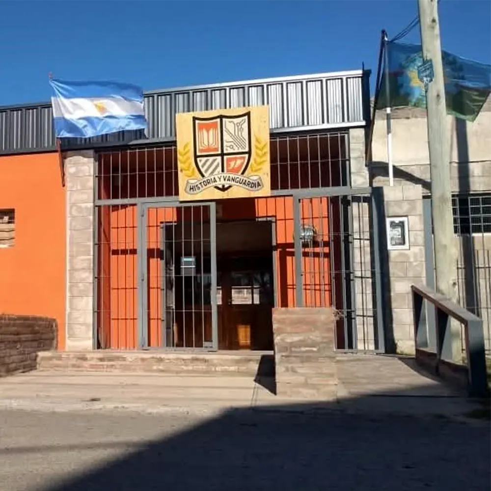 Frente del colegio donde se realizó la denuncia de acoso de un portero a una alumna de primario