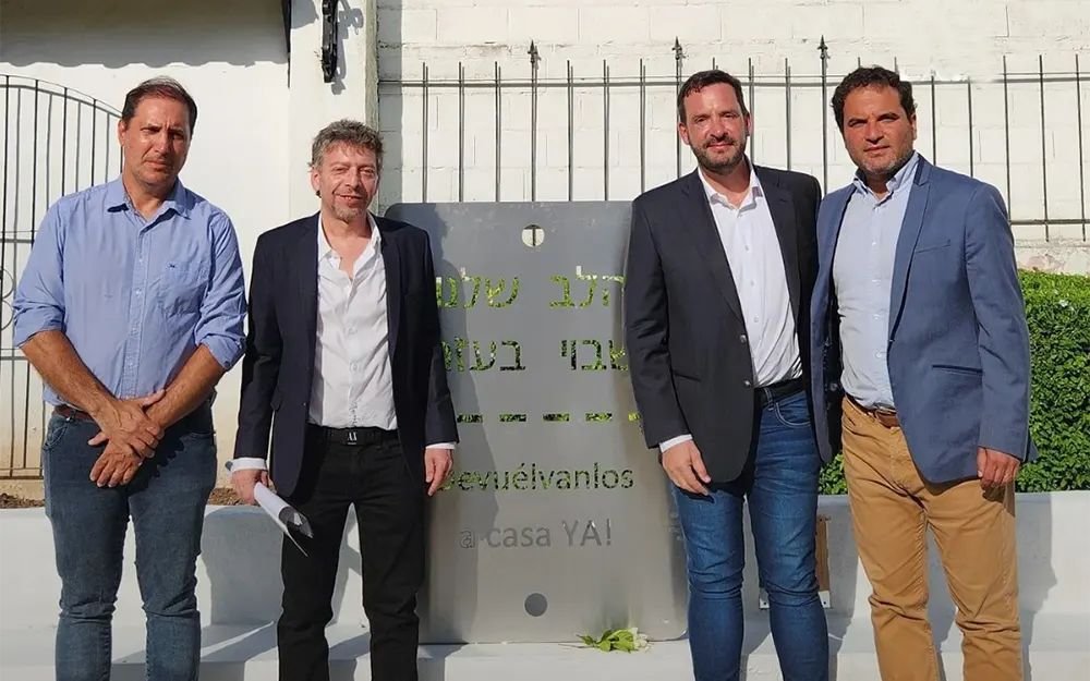 Escobar homenajeó a las víctimas del atentado de Hamás en Israel