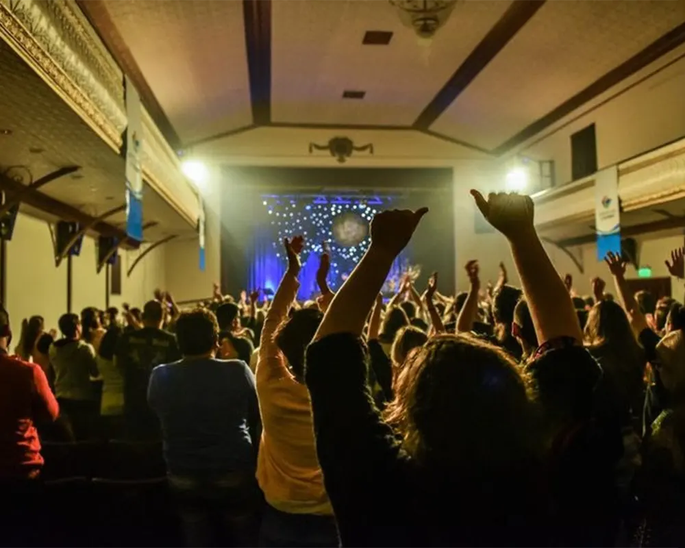público en la sala del teatro seminari