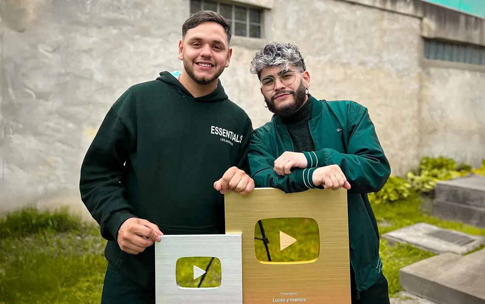 “Dos calientos sueltos”: Marcos Mendoza y Lucas Varela llegan a Escobar