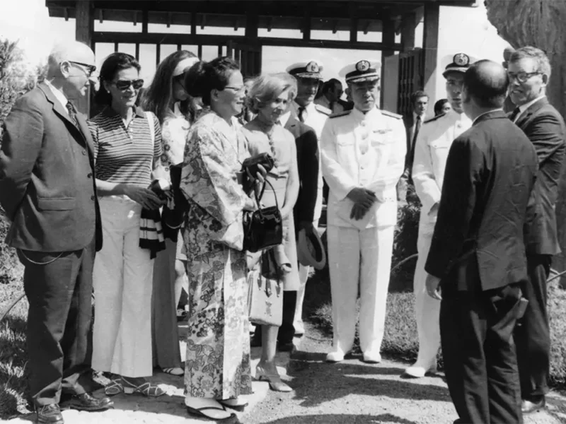 autoridades en la inauguración del Jardín Japonés, el 4 de octubre de 1969