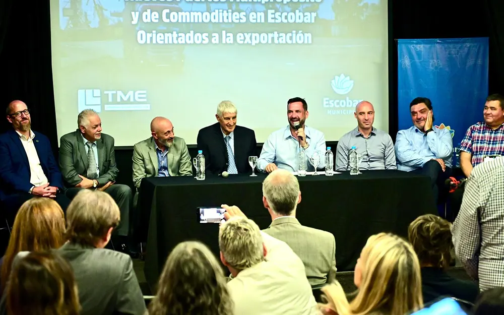 Sujarchuk presentó el proyecto de la terminal portuaria de Escobar