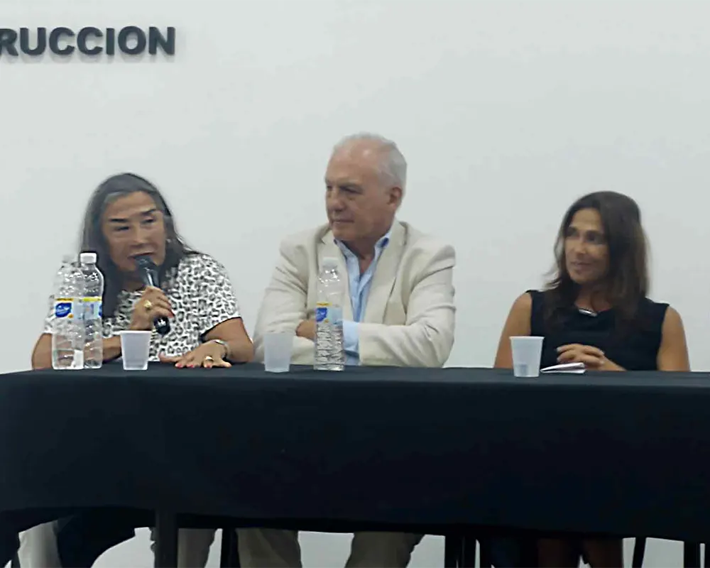 Griselda Aristi junto a Hugo Bontempo y María Eugenia Talerico