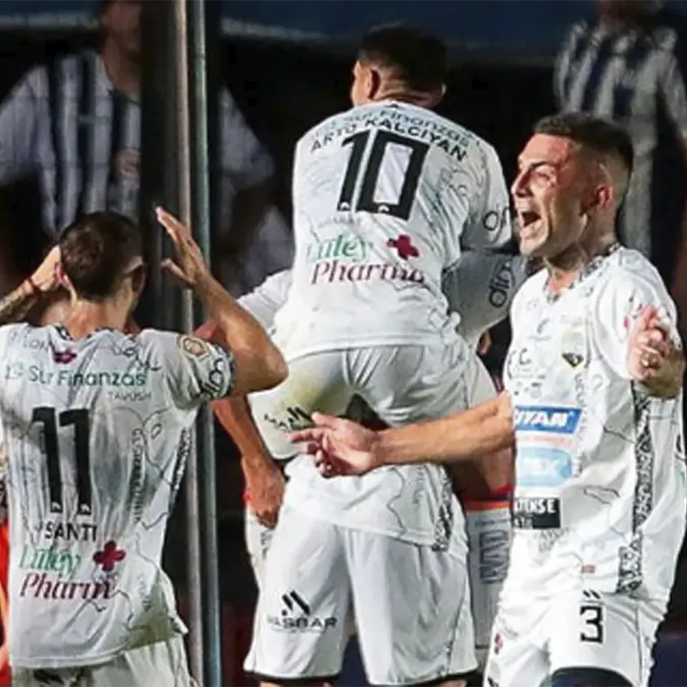 Festejo Jugador Club Deportivo Armenio