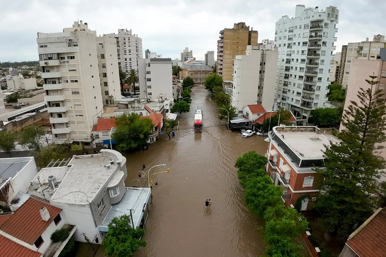 imagen de Bahia Blanca tras el temporal imagen de Bahia Blanca inundada tras el temporal