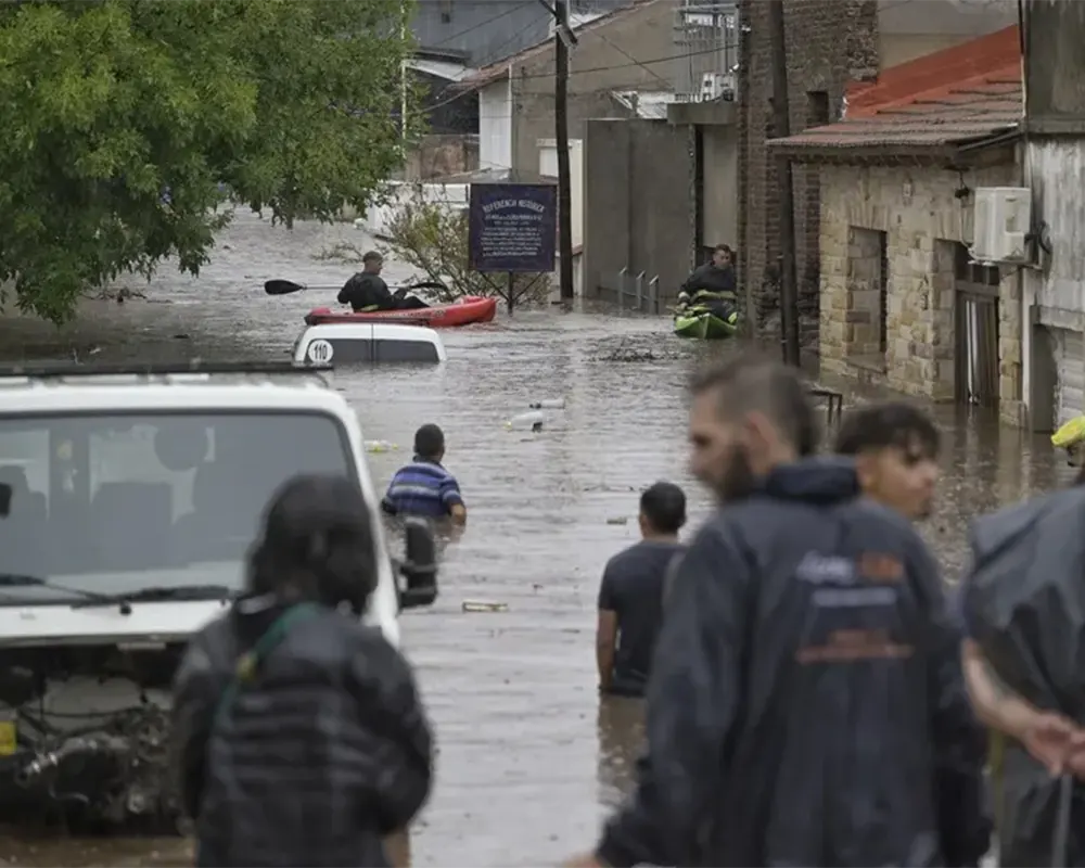 calles inundadas en bahía blanca