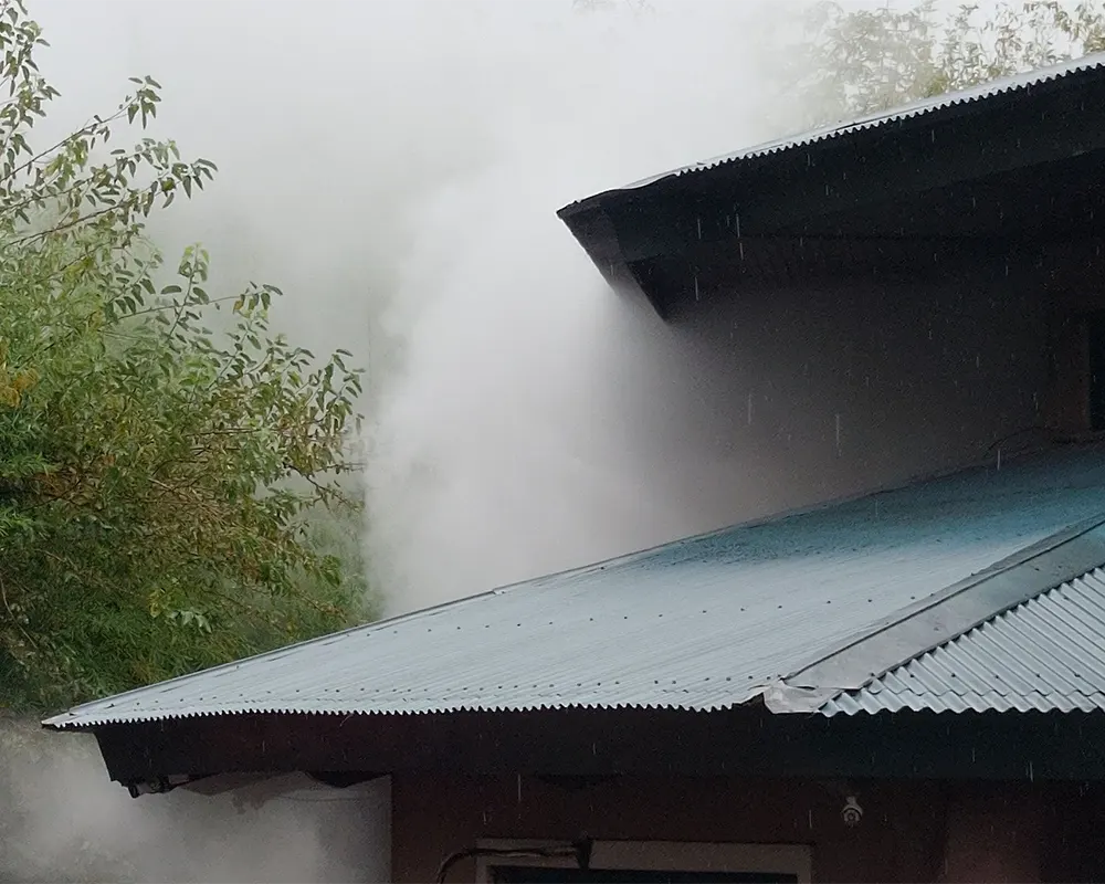 humo saliendo de la fabrica de barbaroja