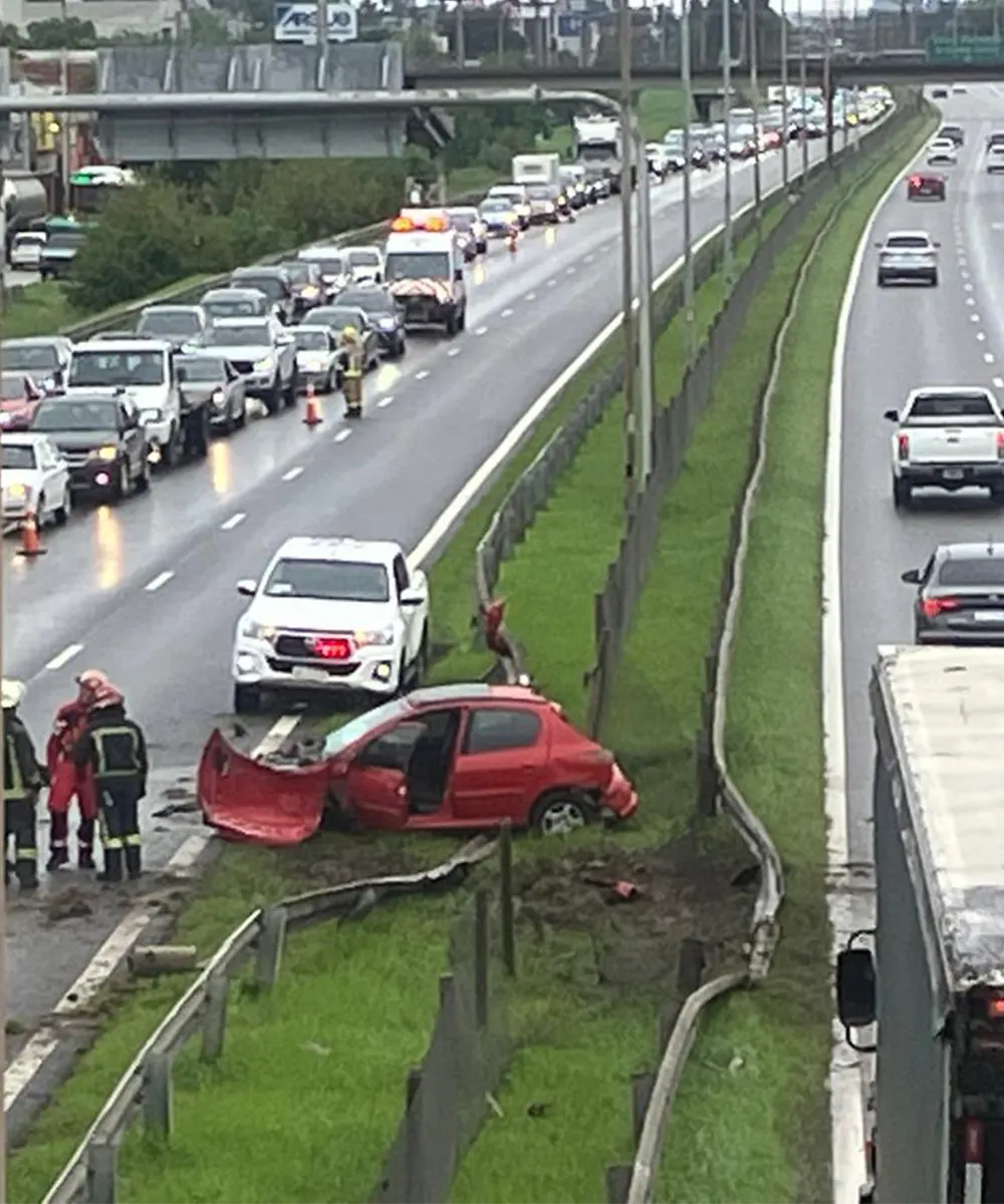 el peugeot 206 chocado por el camión