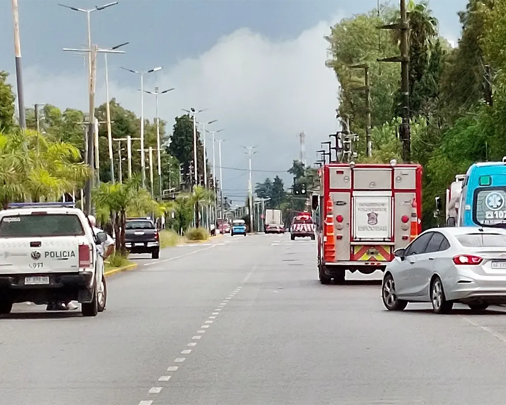 tránsito cortado en la ruta 25 por el incendio en BarbaRoja
