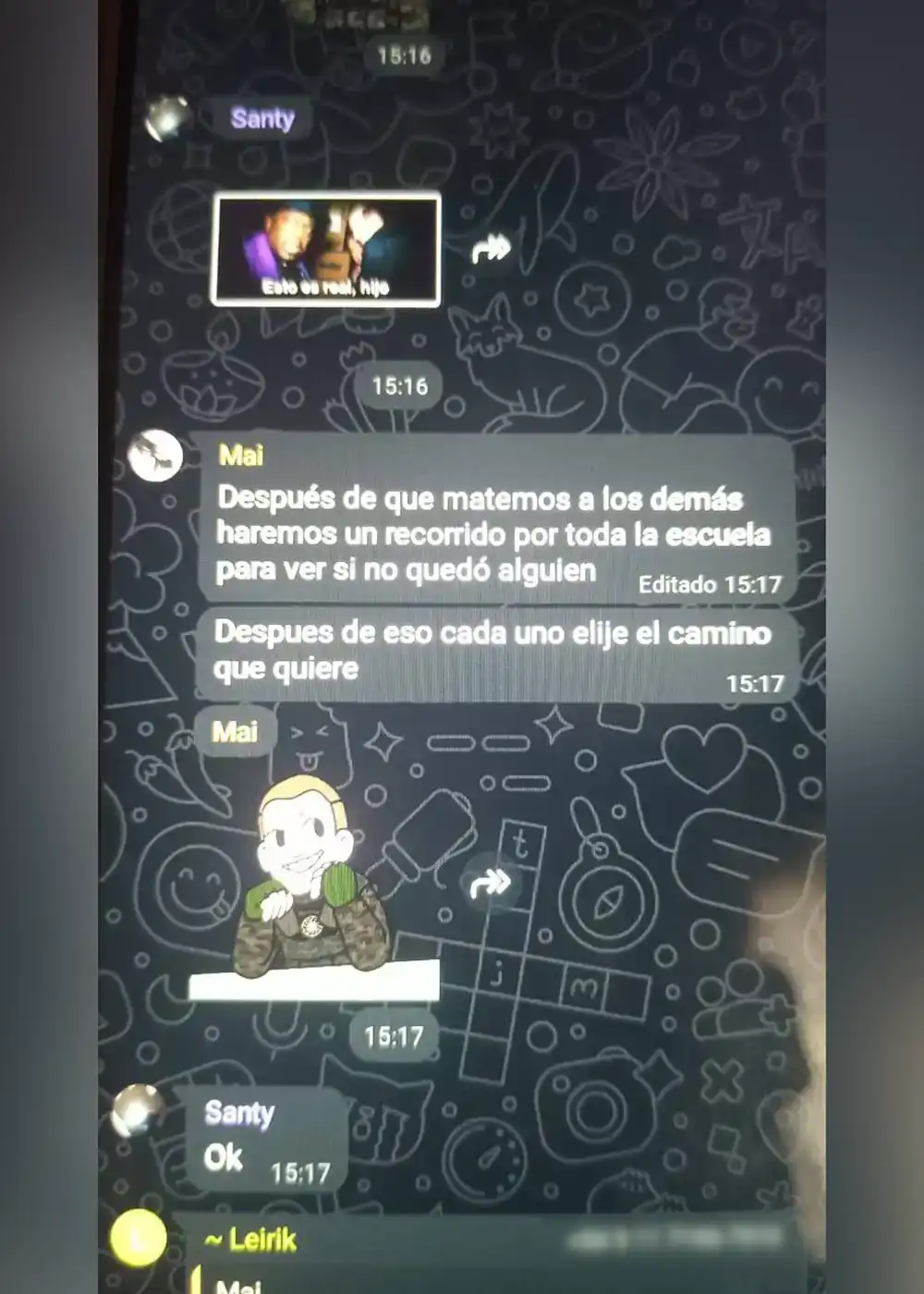 Chat de WhatsApp entre alumnos donde hablaban de organizar la masacre