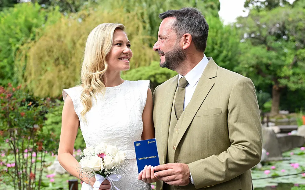 Ariel Sujarchuk y Macarena Lemos dieron el “sí” en el Registro Civil de Escobar