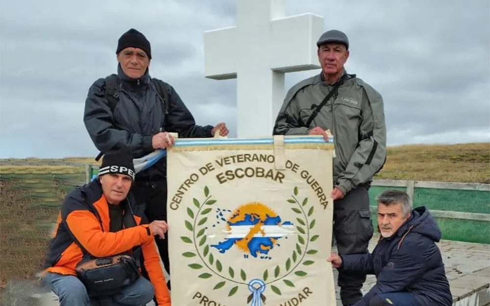Cuatro ex combatientes de Escobar regresaron a las Islas Malvinas