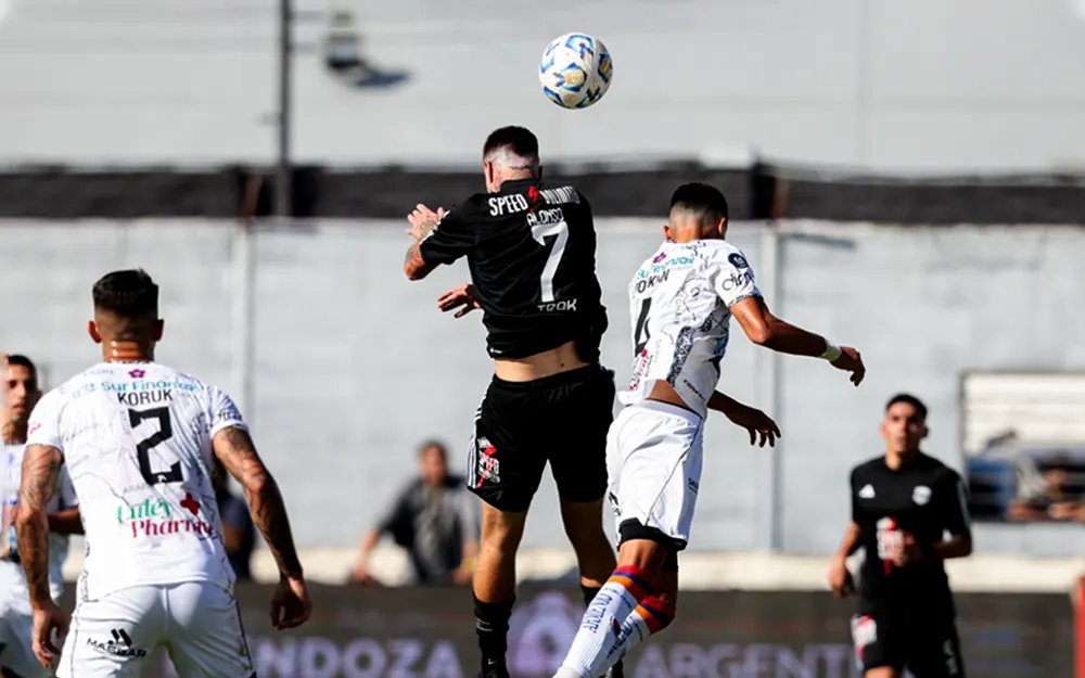 Copa Argentina: Armenio le hizo partido a Riestra, pero cayó en los penales