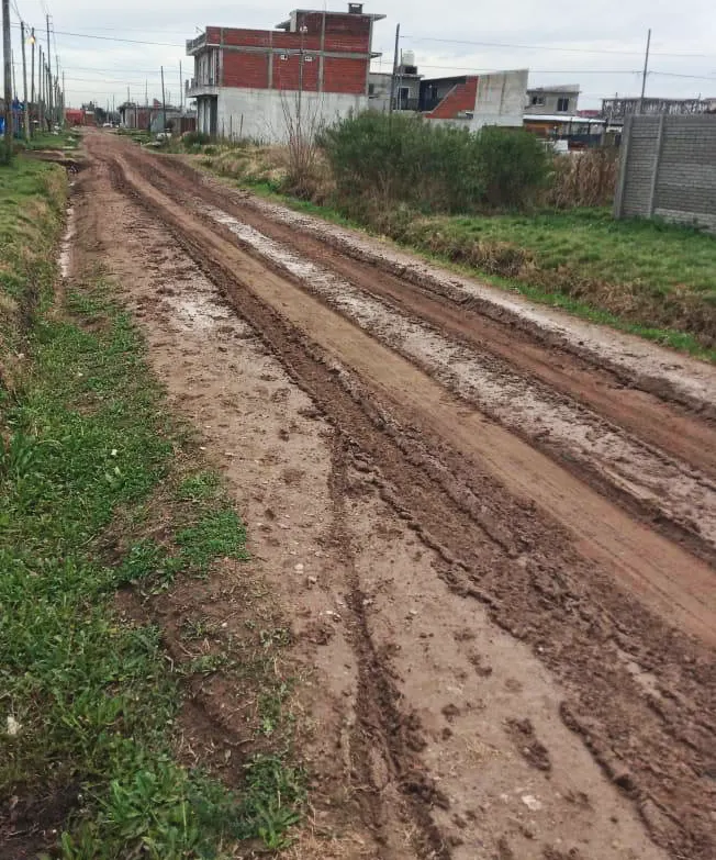 Calles enloddadas e intransitables