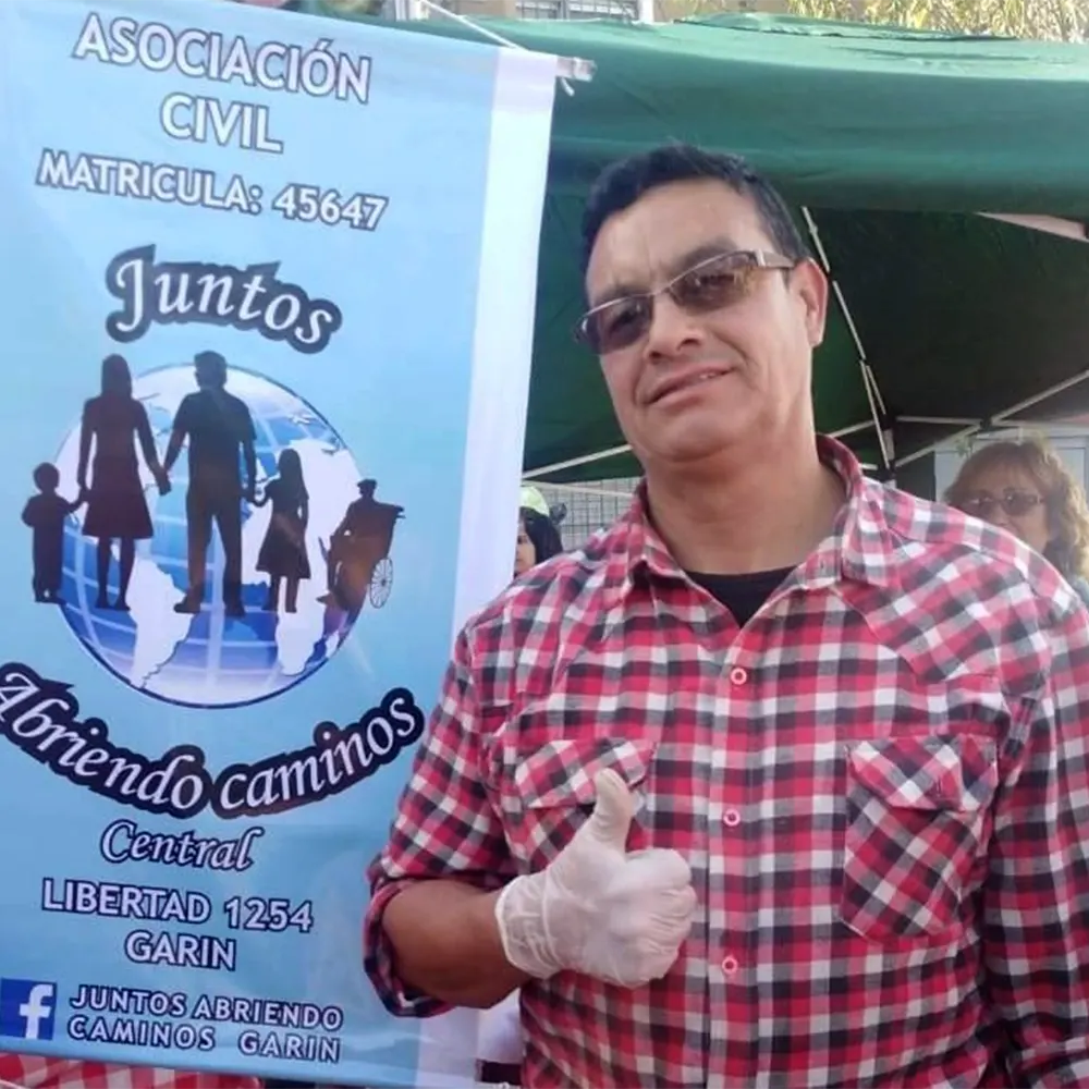 Horacio Zalazar, el vecino atacado por un delincuente en barrio Cabot. Su agresor fue detenido en Retiro