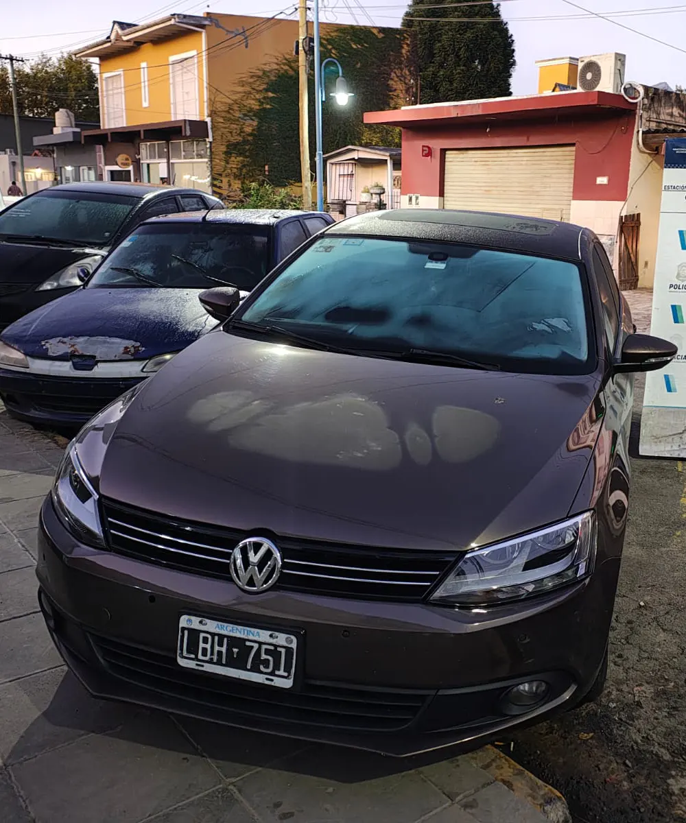 Auto secuestrado, que habría sido utilizado para cometer varias entraderas