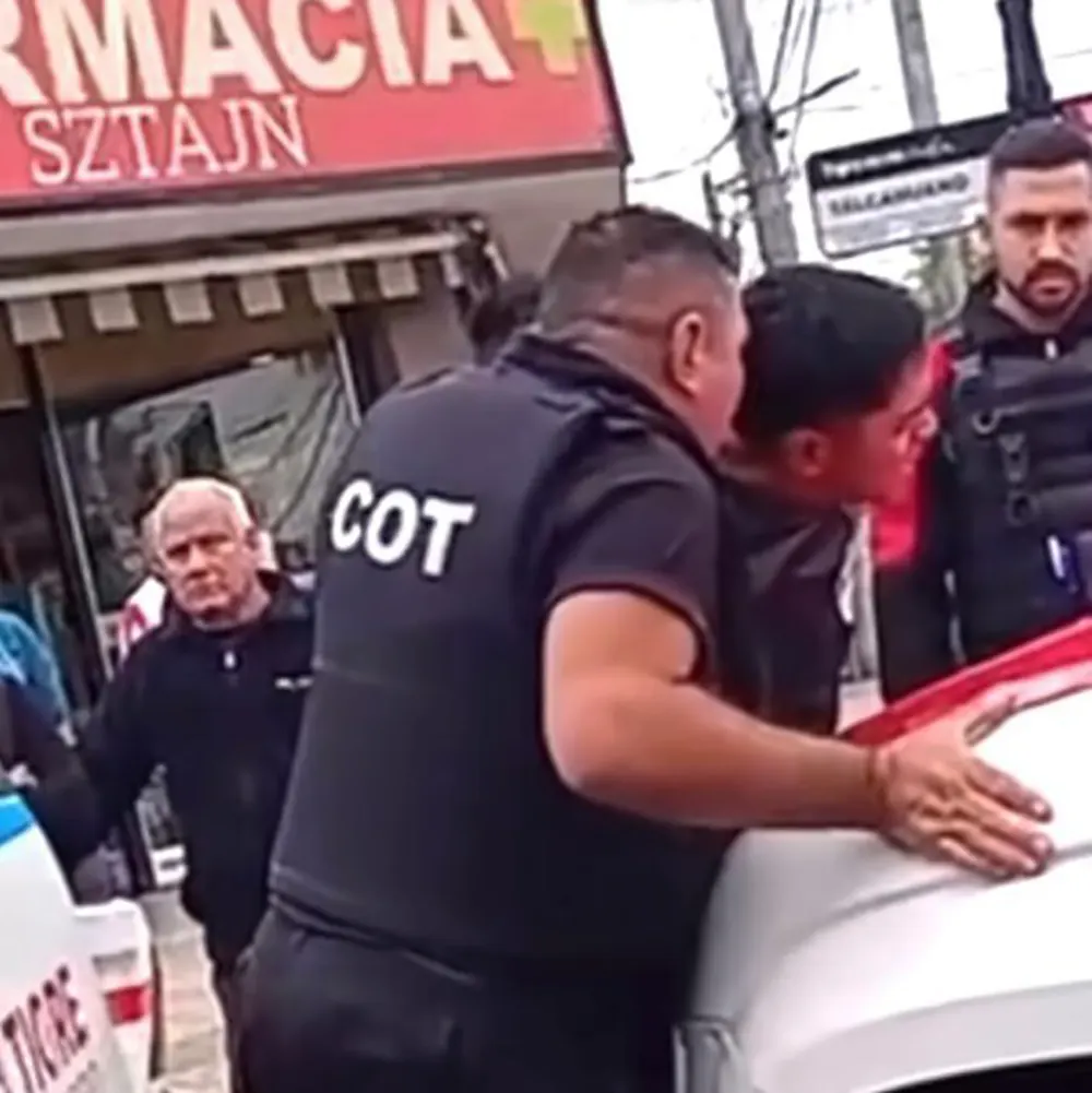 el ex agente de la policía municipal al momento de su detención