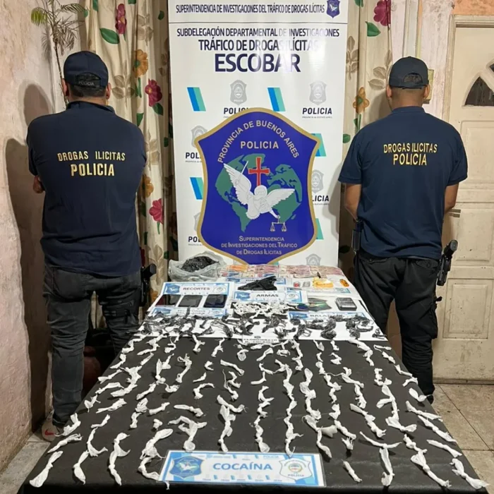 uno de los detenidos acusado por narcomenudeo