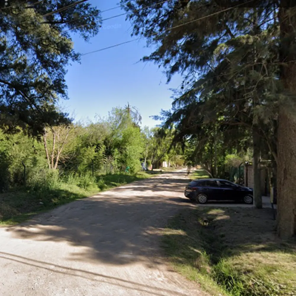 Calle Los Robles al 1700