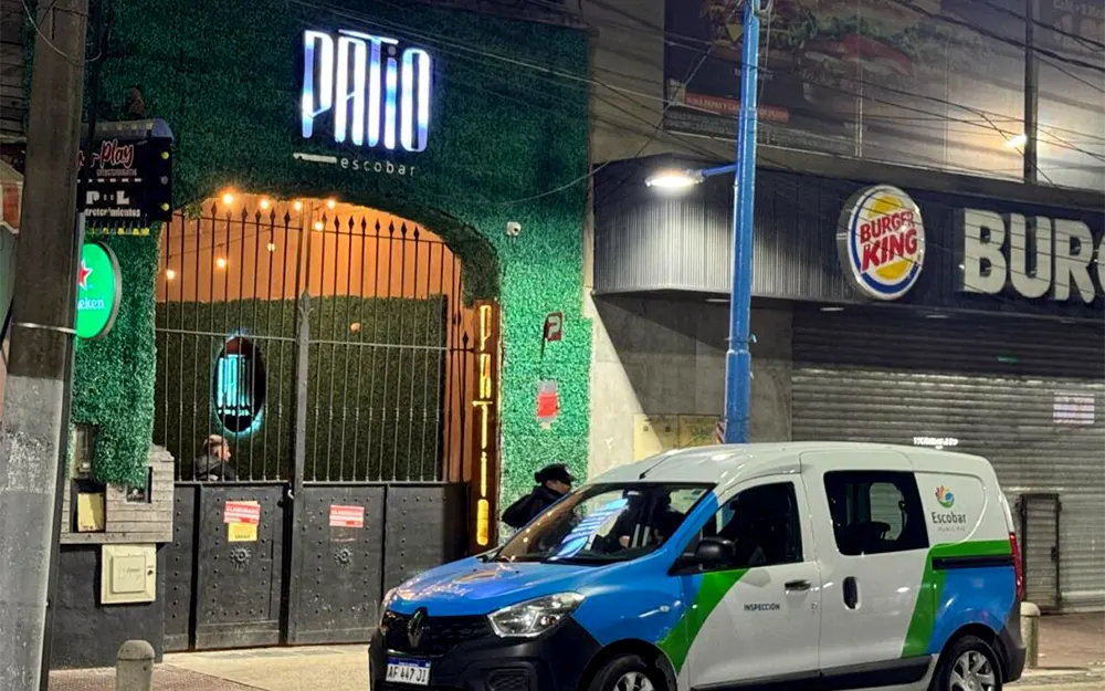 Clausura del pub El Patio