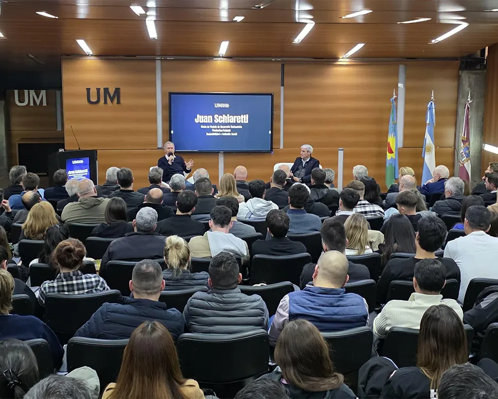 Juan Schiaretti en la Univesidad de Morón