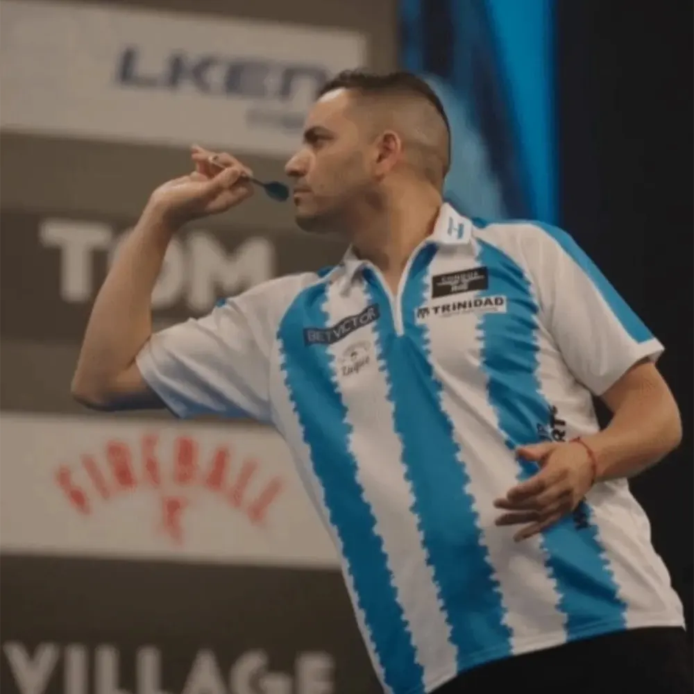 Jesús Salate en el Mundial de Dardos