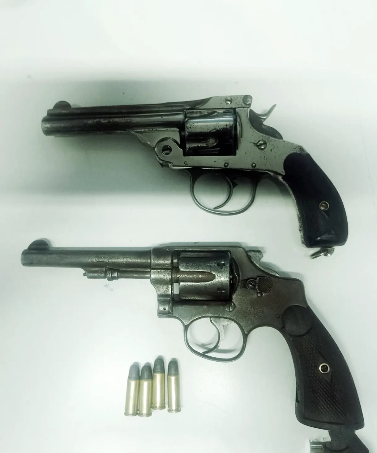 Armas secuestradas a los motochorros