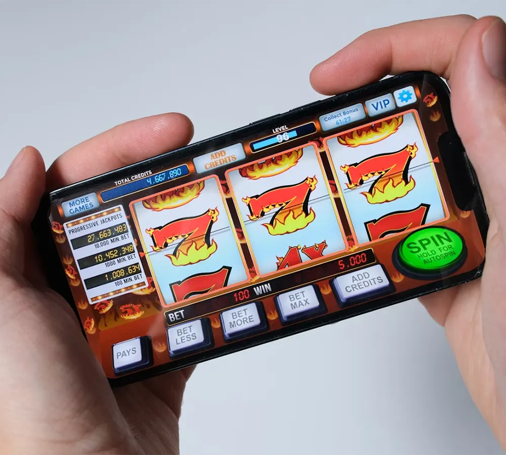 Juego de tragamonedas en el teléfono celular