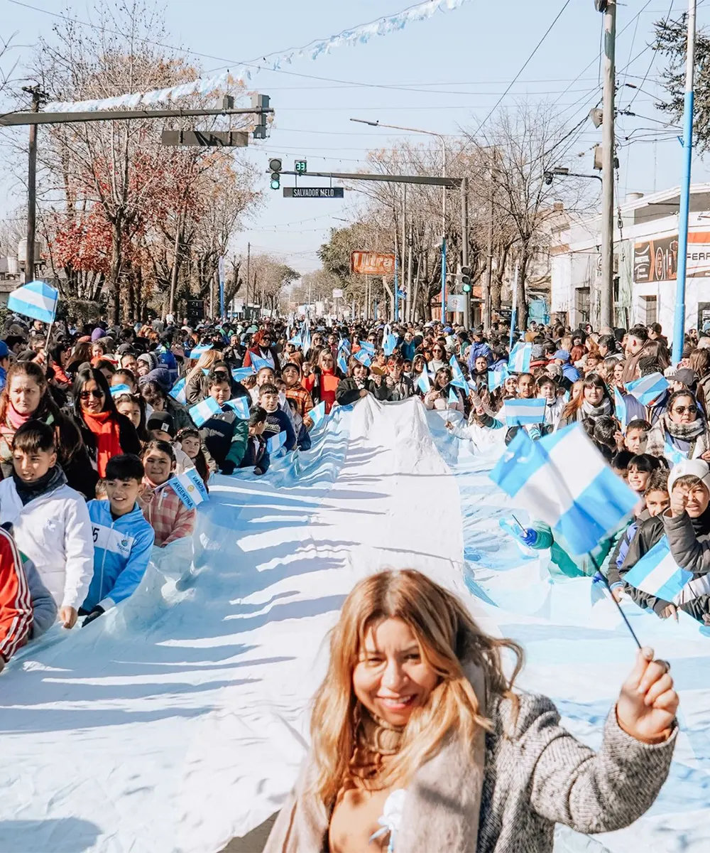 Desfile patrio del 9 de Julio de 2025 en Matheu