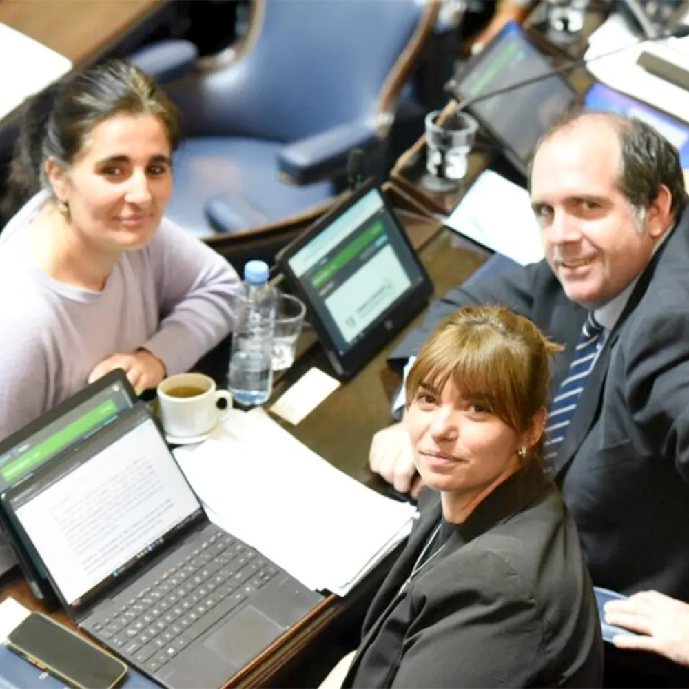 Diputadas Maricel Etchecoin y Romina Braga, autoras del pedido de informes sobre el bingo