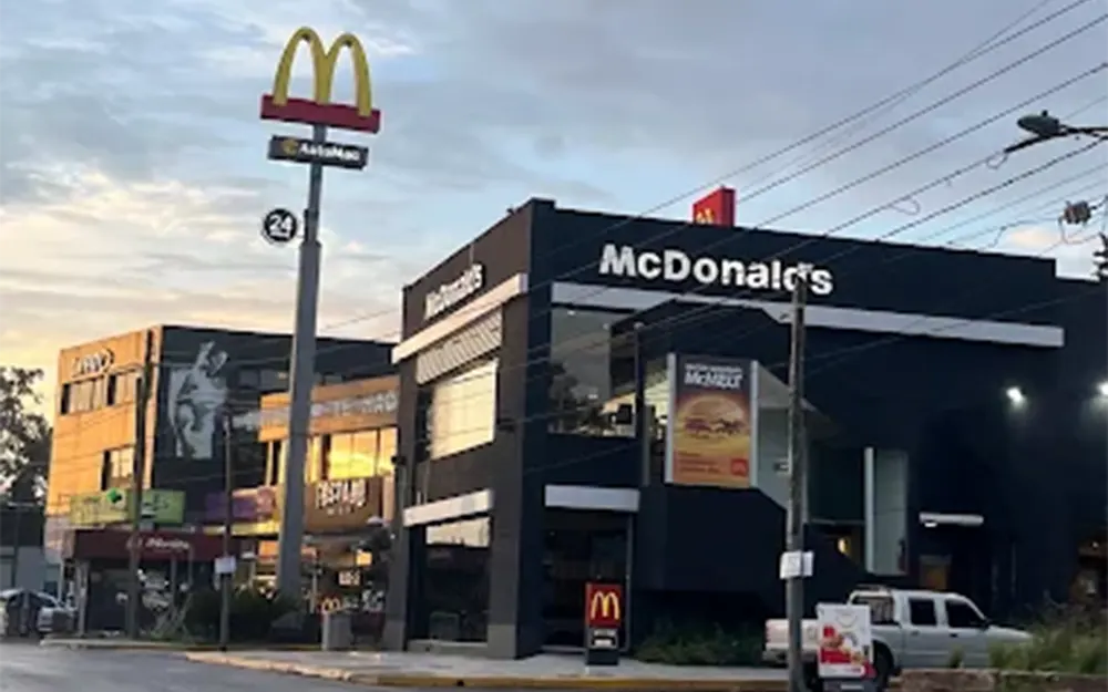La Policía Municipal salvó la vida de un bebé en el McDonald’s de Maschwitz