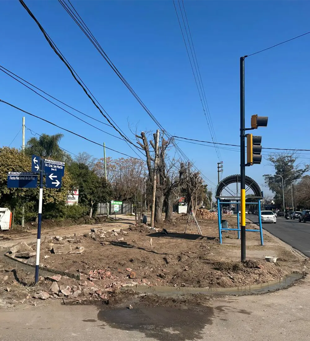 Inicio de la arquización del futuro boulevard de la avenida San Martín