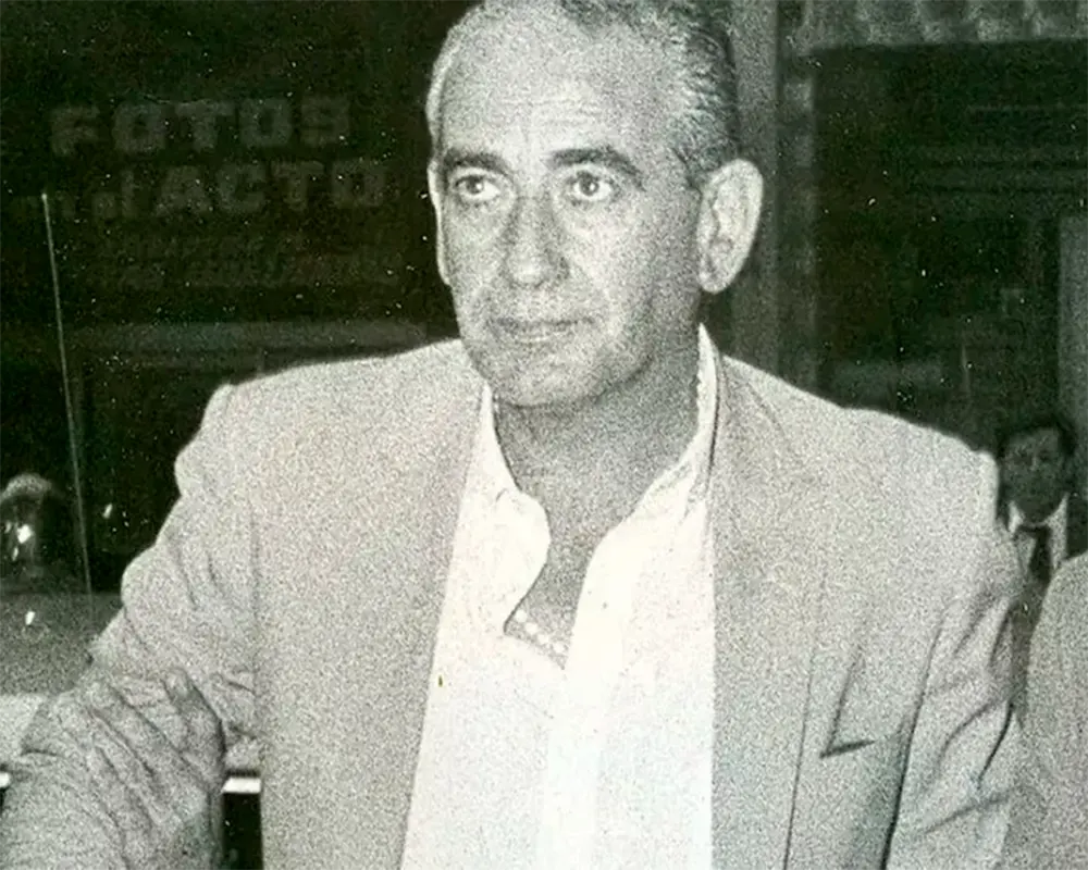 Retrato en blanco y negro de Aníbal Gordon, jefe de la Triple A.