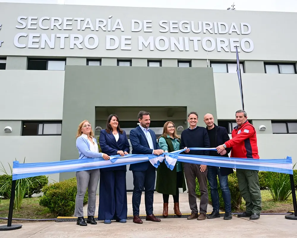 Corte de cintas del centro de monitoreo