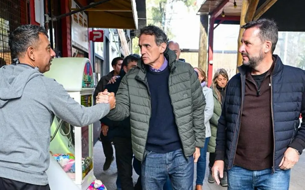 Katopodis recorrió obras públicas en Garín y Maschwitz junto a Sujarchuk